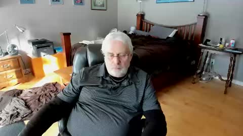 cloudalert62 online show from February 20, 2025, 6:13 pm