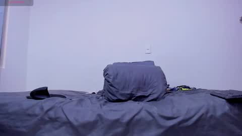 Snapshot of cloudy_pigdude chatting on March 7, 2025, 1:51 pm CRISTIAN online show from March 7, 2025, 1:51 pm