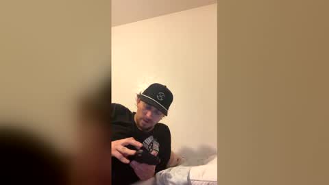 Snapshot of cloudyydayzz chatting on February 11, 2026, 4:39 am tallhungandcloudy online show from February 11, 2026, 4:39 am