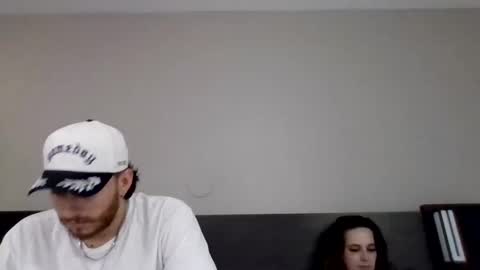tallhungandcloudy online show from April 24, 2026, 10:12 pm