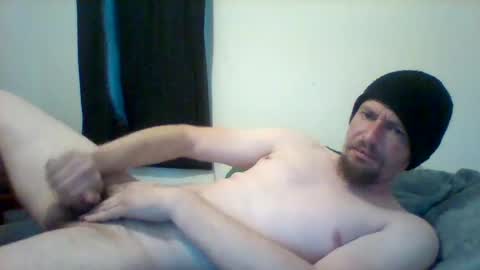 cloudyystarr666 online show from February 26, 2025, 4:35 pm
