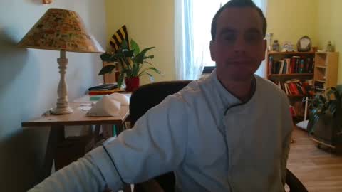 Snapshot of clouplefun chatting on December 6, 2024, 7:54 am clouplefun online show from December 6, 2024, 7:54 am