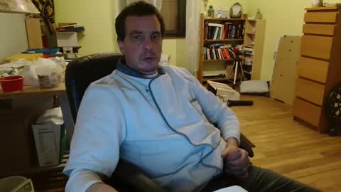Snapshot of clouplefun chatting on January 30, 2025, 6:13 am clouplefun online show from January 30, 2025, 6:13 am