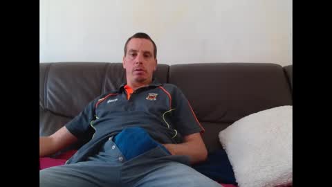 clouplefun online show from October 10, 2025, 11:42 am