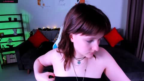  Clover  follow me  online show from January 18, 2025, 6:53 pm