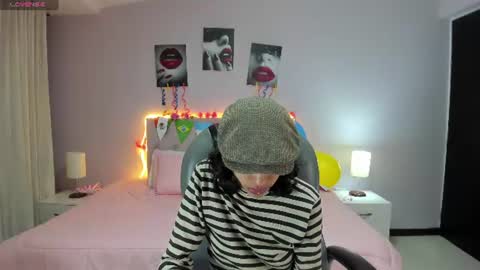 Snapshot of clown_face chatting on June 21, 2026, 3:31 am emely dolce online show from June 21, 2026, 3:31 am