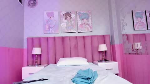 Eilyn online show from December 18, 2024, 2:17 pm