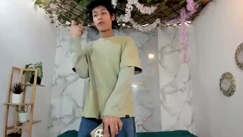 club_latinboys online show from April 25, 2026, 6:16 pm