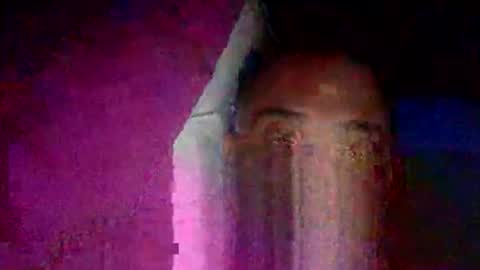 clubtm002 online show from September 28, 2025, 11:32 pm