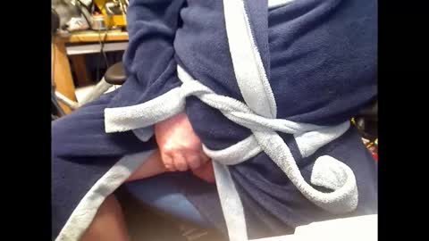 Snapshot of clunk0 chatting on October 7, 2025, 12:30 am Clunk online show from October 7, 2025, 12:30 am