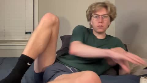 Snapshot of clydeaustin chatting on October 6, 2025, 2:20 am Clyde Austin online show from October 6, 2025, 2:20 am