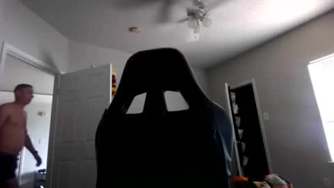 Snapshot of cmypenis chatting on June 4, 2026, 6:58 pm Master Bates online show from June 4, 2026, 6:58 pm