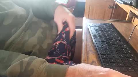 Snapshot of coach_d chatting on October 22, 2025, 1:44 pm coach_d online show from October 22, 2025, 1:44 pm