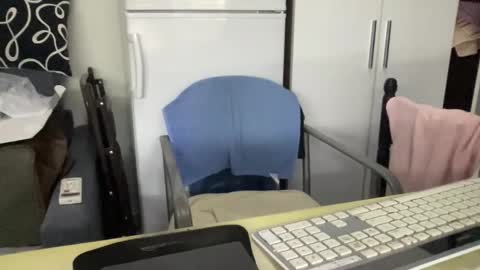 Snapshot of coach_karl chatting on October 21, 2025, 12:55 am Coach Karl Porn Star Tip me all the way to my next trip online show from October 21, 2025, 12:55 am