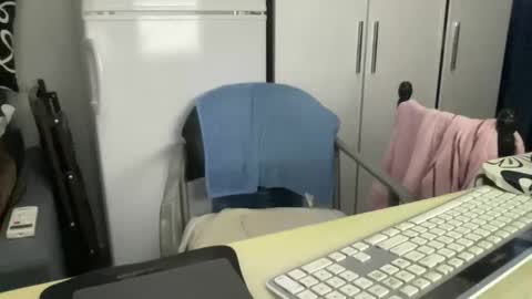 Snapshot of coach_karl chatting on November 2, 2025, 10:50 am Coach Karl Porn Star Tip me all the way to my next trip online show from November 2, 2025, 10:50 am