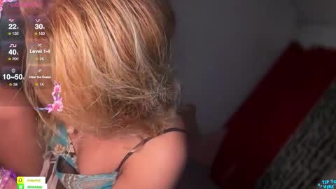 Snapshot of cockprincess_dianna chatting on February 18, 2026, 5:20 pm PrincessDianna IslandGirl CUMSHOW in PVT and PASSWORDSHOW online show from February 18, 2026, 5:20 pm