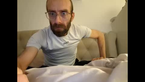 Snapshot of cockringhero chatting on November 1, 2025, 7:49 pm cockringhero online show from November 1, 2025, 7:49 pm