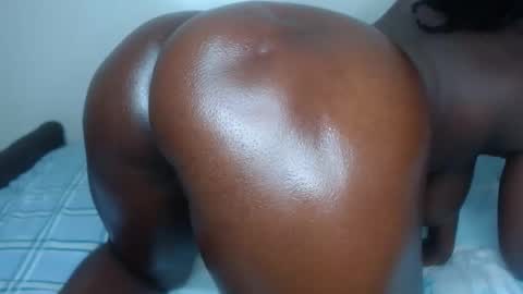 cocoa_devine online show from December 20, 2025, 1:18 pm