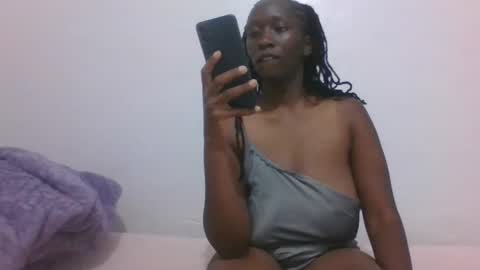 cocoalush9819 online show from September 13, 2025, 10:42 pm