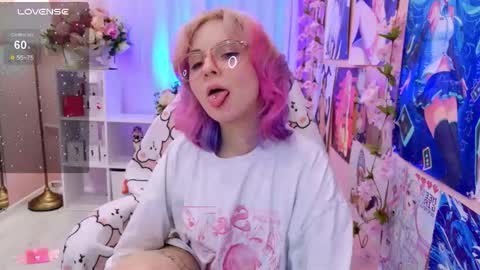 Snapshot of coconut_mia chatting on October 2, 2025, 2:13 pm Mia online show from October 2, 2025, 2:13 pm