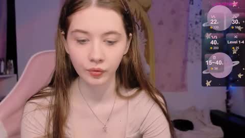 Snapshot of coddleweeper chatting on September 23, 2025, 1:58 pm Hello guys my name is Coddle online show from September 23, 2025, 1:58 pm