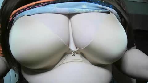 Snapshot of codieraye chatting on January 31, 2025, 8:01 pm TheGoddessCodie online show from January 31, 2025, 8:01 pm