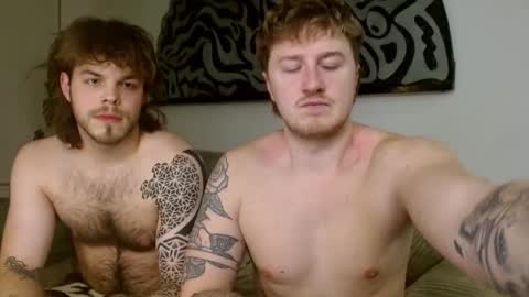 Snapshot of codygunzxxx2 chatting on December 16, 2024, 2:25 am Cody and Emeraldboy online show from December 16, 2024, 2:25 am