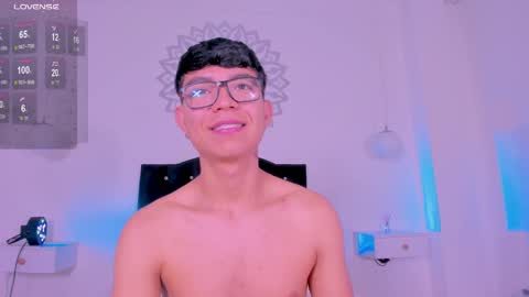 Snapshot of codytwink_ chatting on October 12, 2025, 7:29 am Cody online show from October 12, 2025, 7:29 am