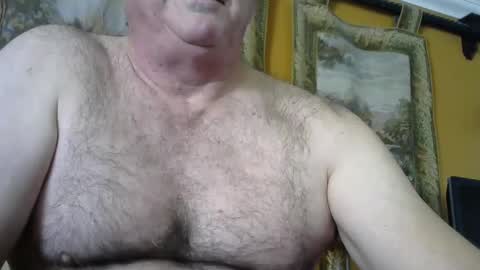 Snapshot of coffee90028 chatting on December 2, 2024, 5:37 pm coffee90028 online show from December 2, 2024, 5:37 pm