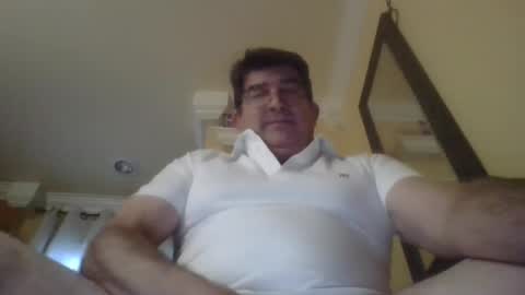Snapshot of coffee90028 chatting on February 10, 2025, 1:35 am coffee90028 online show from February 10, 2025, 1:35 am