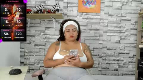 laurita online show from April 23, 2026, 1:02 pm