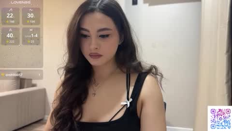 Yumi online show from April 13, 2026, 11:10 pm