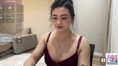 Snapshot of coffee_wihtout_milk chatting on May 2, 2026, 10:26 pm Yumi online show from May 2, 2026, 10:26 pm