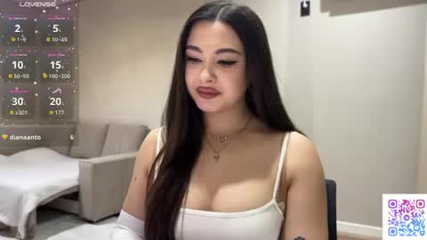 Snapshot of coffee_wihtout_milk chatting on June 19, 2026, 10:46 pm Yumi online show from June 19, 2026, 10:46 pm