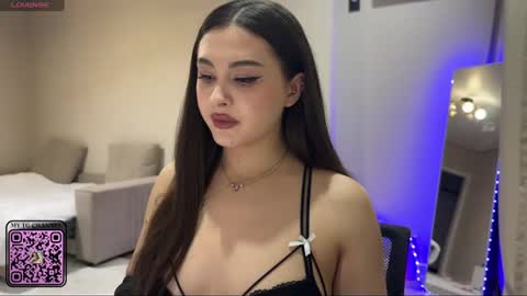 Snapshot of coffee_wihtout_milk chatting on July 24, 2026, 12:08 am Yumi online show from July 24, 2026, 12:08 am