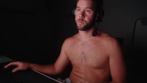 c o f f e e l o u n g e online show from July 30, 2026, 5:17 am