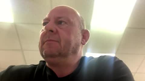 col4nows online show from October 23, 2025, 10:03 am