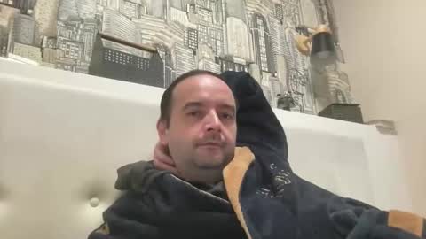 Snapshot of colambus555 chatting on October 8, 2025, 7:44 pm colambus555 online show from October 8, 2025, 7:44 pm