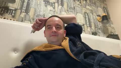 Snapshot of colambus555 chatting on October 19, 2025, 5:02 pm colambus555 online show from October 19, 2025, 5:02 pm