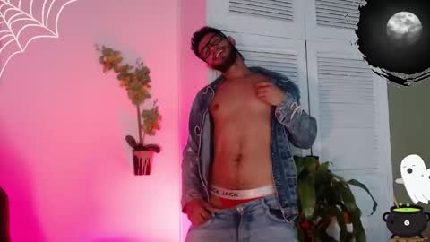 Snapshot of colby_smit chatting on October 1, 2025, 6:58 pm Colby online show from October 1, 2025, 6:58 pm