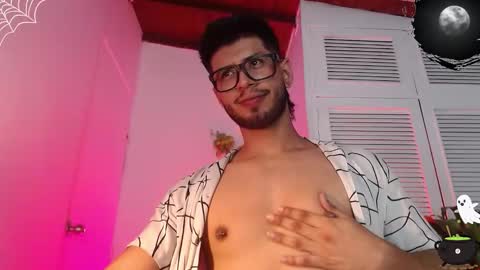 Snapshot of colby_smit chatting on October 22, 2025, 7:02 pm Colby online show from October 22, 2025, 7:02 pm