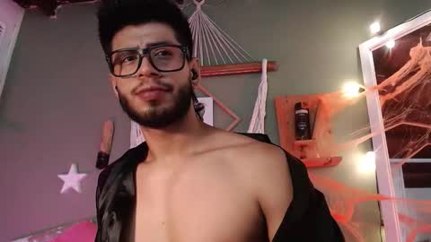 Snapshot of colby_smit chatting on November 2, 2025, 8:39 am Colby online show from November 2, 2025, 8:39 am