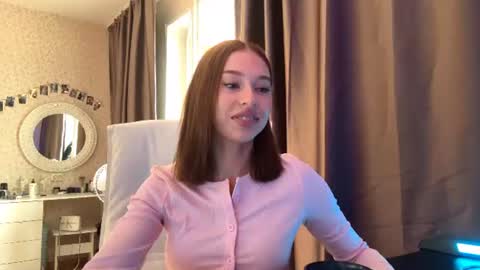 Lily online show from June 17, 2026, 4:59 am