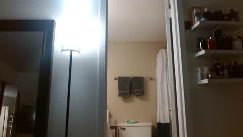 Colby big dick money online show from November 16, 2025, 3:56 am