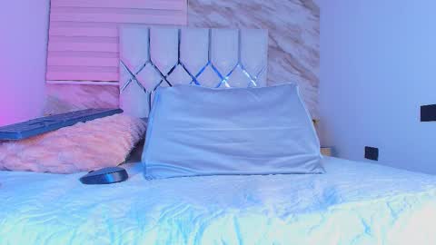 Snapshot of colett_hall chatting on March 8, 2026, 11:58 am colett online show from March 8, 2026, 11:58 am