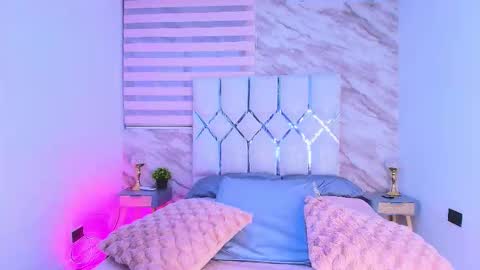 Snapshot of colett_hall chatting on March 27, 2026, 12:05 pm colett online show from March 27, 2026, 12:05 pm