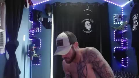 colevan2390 online show from December 13, 2025, 8:58 pm