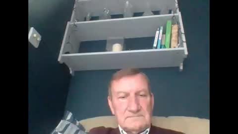 colinbeech online show from December 3, 2024, 2:38 pm