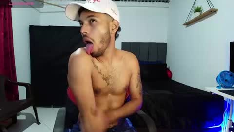 Snapshot of colinlatinbrown chatting on June 10, 2026, 1:50 am IG online show from June 10, 2026, 1:50 am