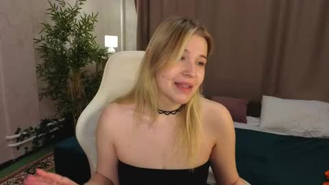 Snapshot of colleen_blake chatting on May 30, 2026, 5:54 pm Collen Mon Tue Wed Thu Fri GMT 3 0300am - 0900am online show from May 30, 2026, 5:54 pm